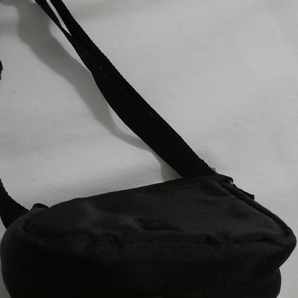 MAINSTAYS | Black Nylon Shoulder Crossbody Camera / Cellphone Bag | NWOT - Picture 11 of 11